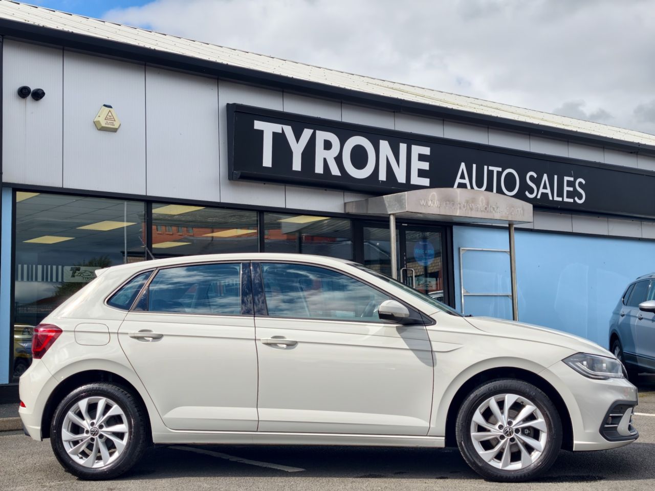 2023 VOLKSWAGEN POLO 1.0 TSI Style Hatchback 5dr Petrol Manual Euro 6 (s/s) (95 ps) - vehicle photo 5 for sale on PureCar