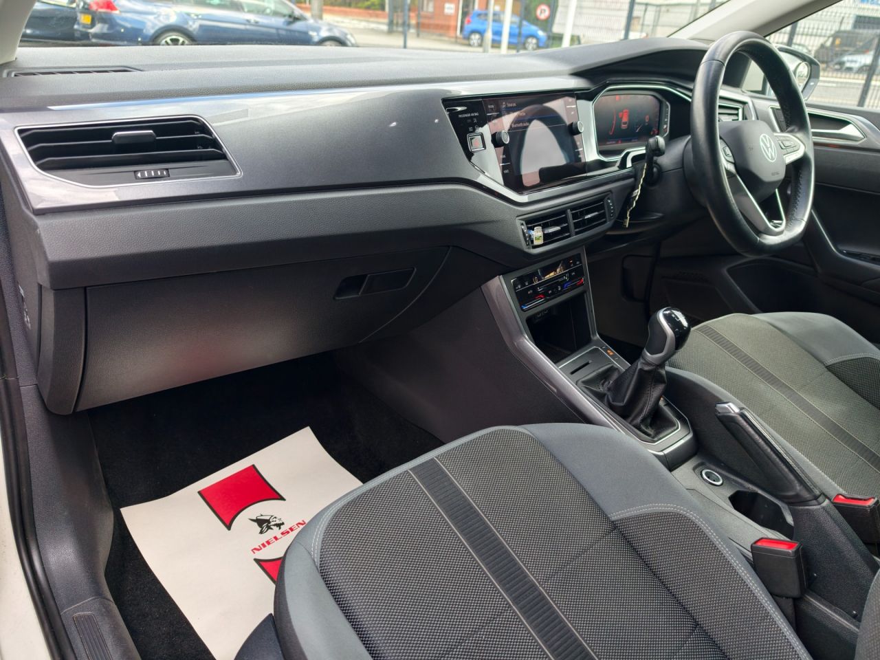 2023 VOLKSWAGEN POLO 1.0 TSI Style Hatchback 5dr Petrol Manual Euro 6 (s/s) (95 ps) - vehicle photo 30 for sale on PureCar
