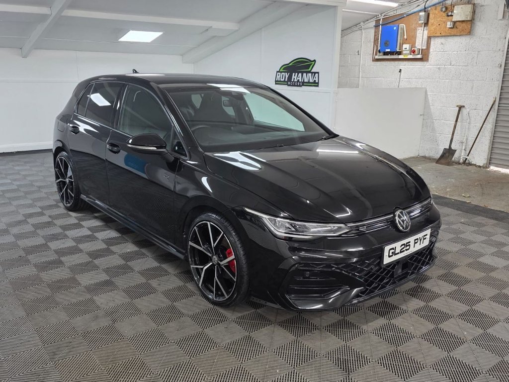 USED 2025 25 VOLKSWAGEN GOLF 1.5 TSI R-Line Hatchback 5dr Petrol Manual Euro 6 (s/s) (150 ps) 