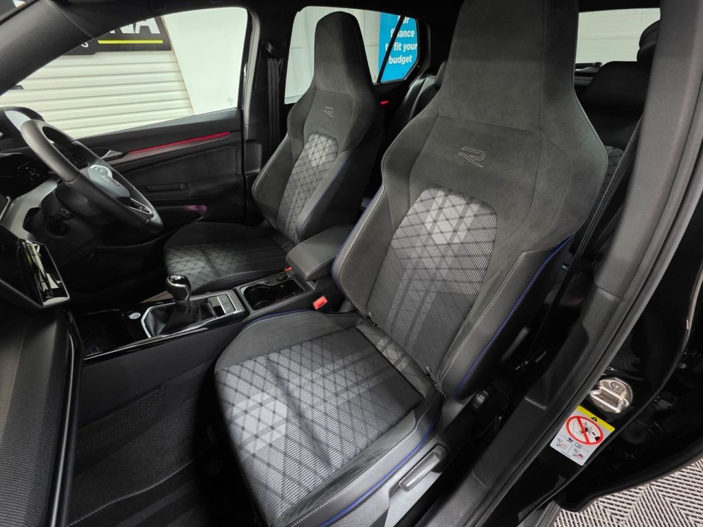 USED 2025 25 VOLKSWAGEN GOLF 1.5 TSI R-Line Hatchback 5dr Petrol Manual Euro 6 (s/s) (150 ps) 