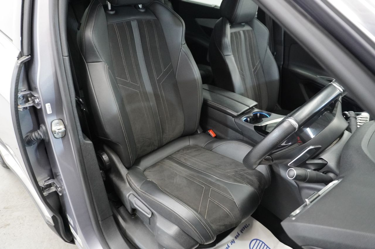 2021 PEUGEOT 1.5 BlueHDi GT SUV 5dr Diesel EAT Euro 6 (s/s) (130 ps) - vehicle photo 23 for sale on PureCar