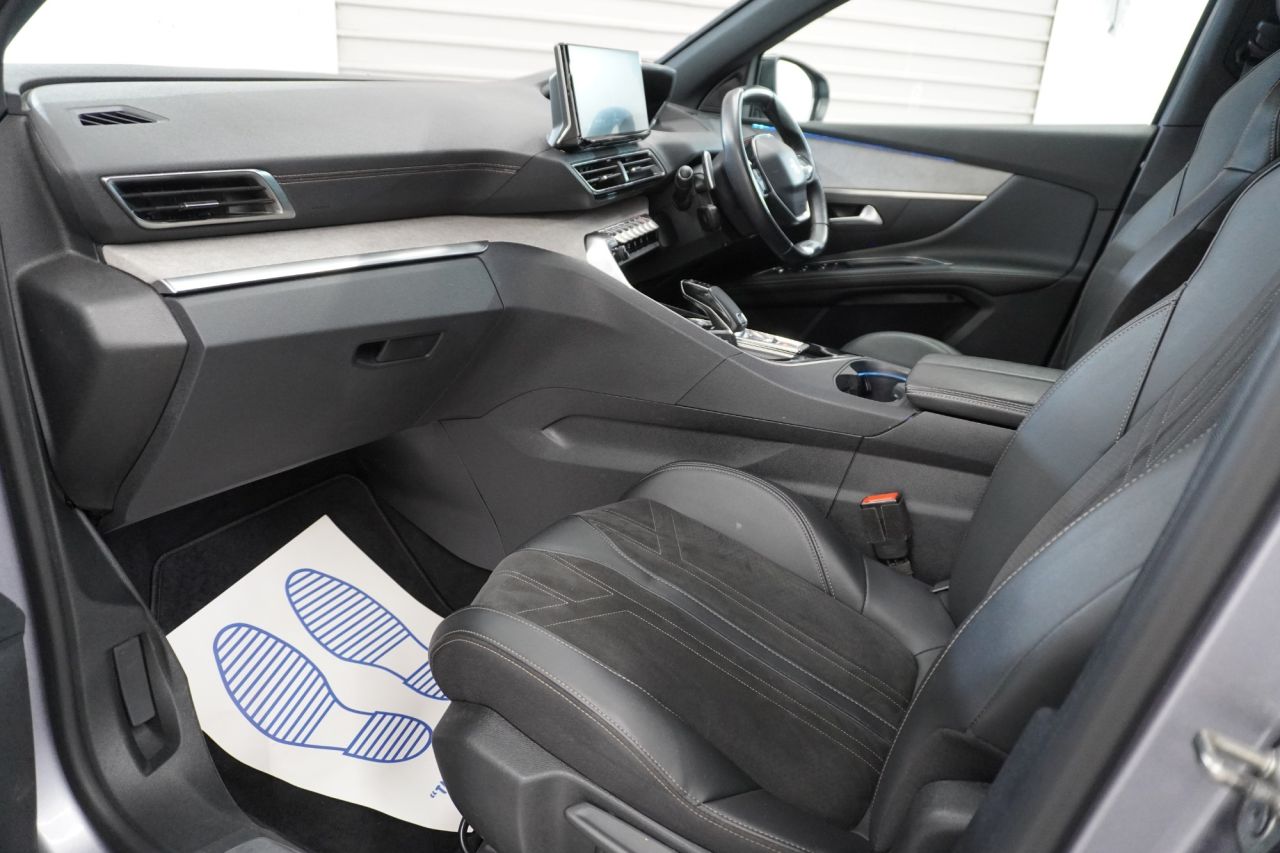 2021 PEUGEOT 1.5 BlueHDi GT SUV 5dr Diesel EAT Euro 6 (s/s) (130 ps) - vehicle photo 33 for sale on PureCar