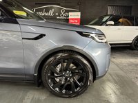 USED 2021 21 LAND ROVER DISCOVERY 3.0 D300 MHEV HSE SUV 5dr Diesel Auto 4WD Euro 6 (s/s) (300 ps) 2021 LANDROVER DISCOVERY 5 D300 3.0 MHEV COMMERCIAL - PLUS VAT - BYRON BLUE - 1 PREVIOUS KEEPER - SERVICE HISTORY TO 81K MILES - SAT NAV - DAB RADIO - HEATED SEAT - BLIS - ADAPTIVE CRUISE CONTROL - TOWBAR - HEATED STEERING WHEEL