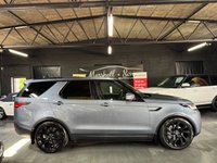 USED 2021 21 LAND ROVER DISCOVERY 3.0 D300 MHEV HSE SUV 5dr Diesel Auto 4WD Euro 6 (s/s) (300 ps) 2021 LANDROVER DISCOVERY 5 D300 3.0 MHEV COMMERCIAL - PLUS VAT - BYRON BLUE - 1 PREVIOUS KEEPER - SERVICE HISTORY TO 81K MILES - SAT NAV - DAB RADIO - HEATED SEAT - BLIS - ADAPTIVE CRUISE CONTROL - TOWBAR - HEATED STEERING WHEEL