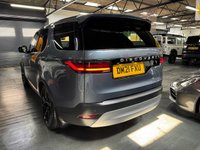 USED 2021 21 LAND ROVER DISCOVERY 3.0 D300 MHEV HSE SUV 5dr Diesel Auto 4WD Euro 6 (s/s) (300 ps) 2021 LANDROVER DISCOVERY 5 D300 3.0 MHEV COMMERCIAL - PLUS VAT - BYRON BLUE - 1 PREVIOUS KEEPER - SERVICE HISTORY TO 81K MILES - SAT NAV - DAB RADIO - HEATED SEAT - BLIS - ADAPTIVE CRUISE CONTROL - TOWBAR - HEATED STEERING WHEEL