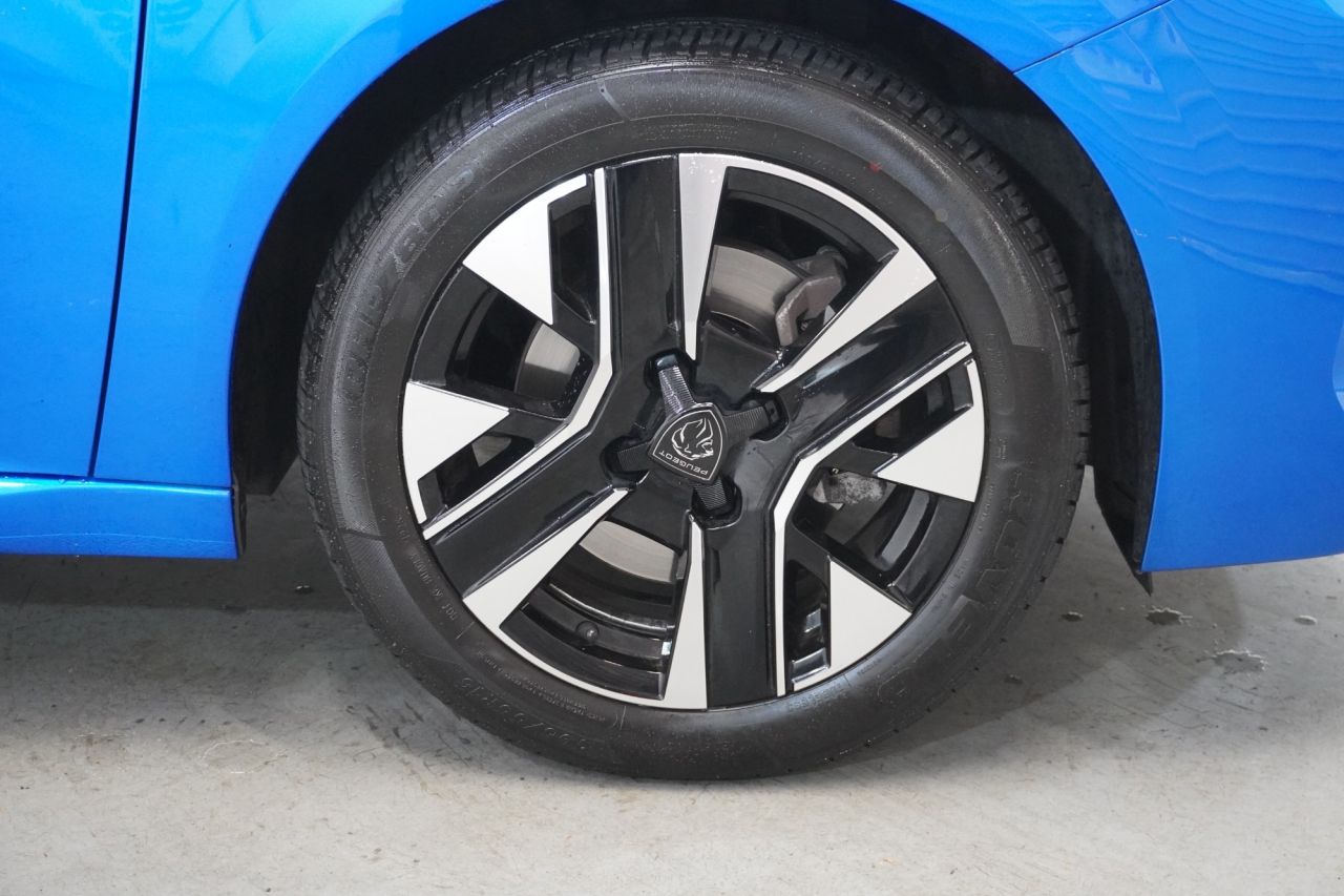 2025 PEUGEOT 1.2 PureTech Allure Hatchback 5dr Petrol Manual Euro 6 (s/s) (100 ps) - vehicle photo 3 for sale on PureCar