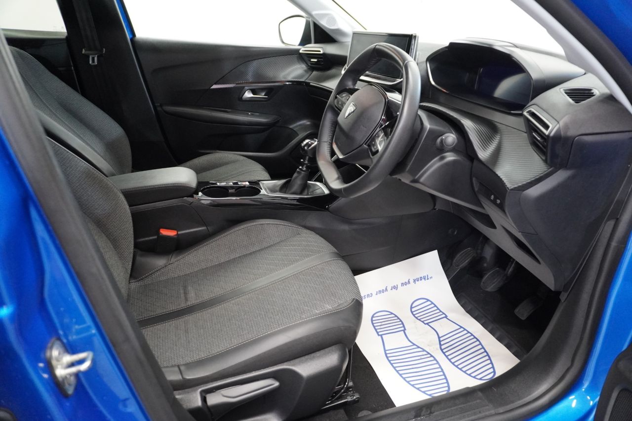 2025 PEUGEOT 1.2 PureTech Allure Hatchback 5dr Petrol Manual Euro 6 (s/s) (100 ps) - vehicle photo 22 for sale on PureCar