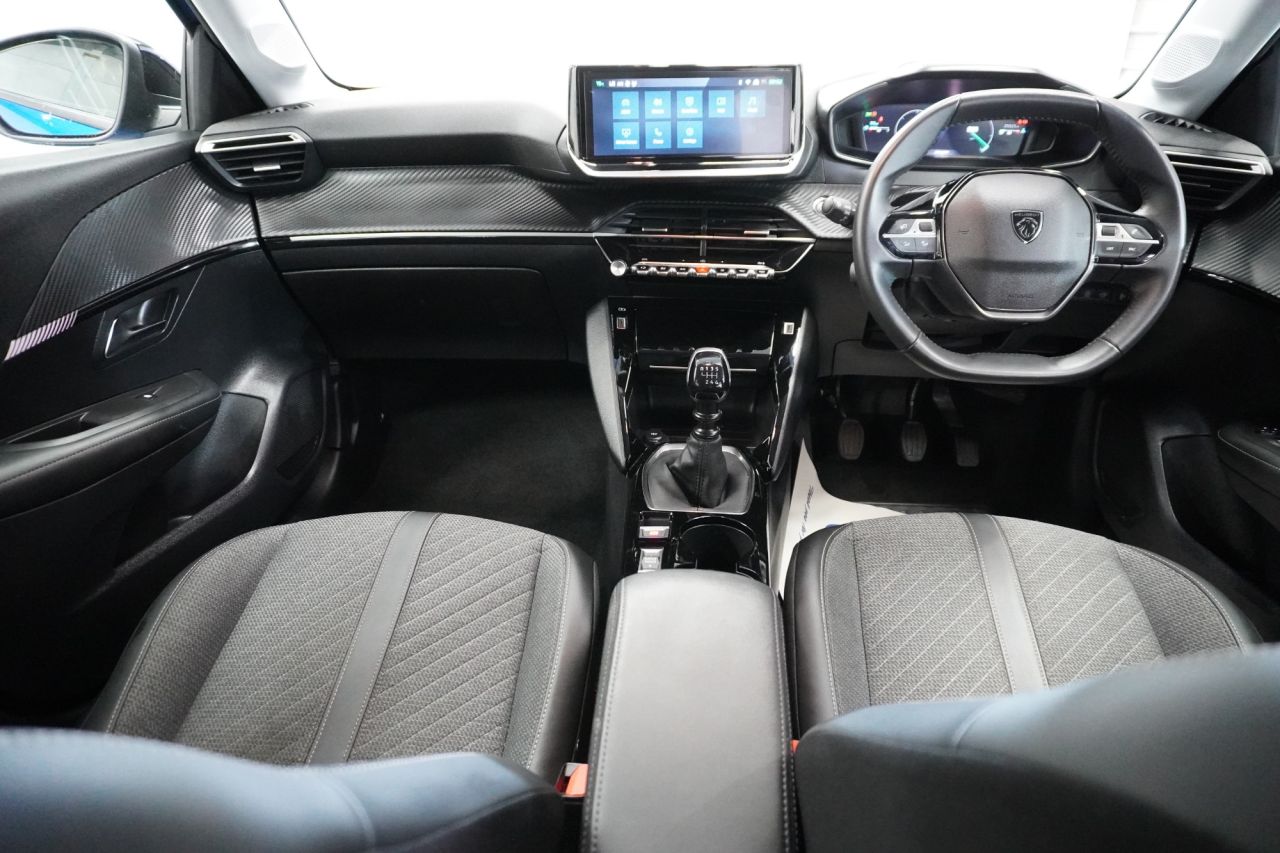 2025 PEUGEOT 1.2 PureTech Allure Hatchback 5dr Petrol Manual Euro 6 (s/s) (100 ps) - vehicle photo 31 for sale on PureCar