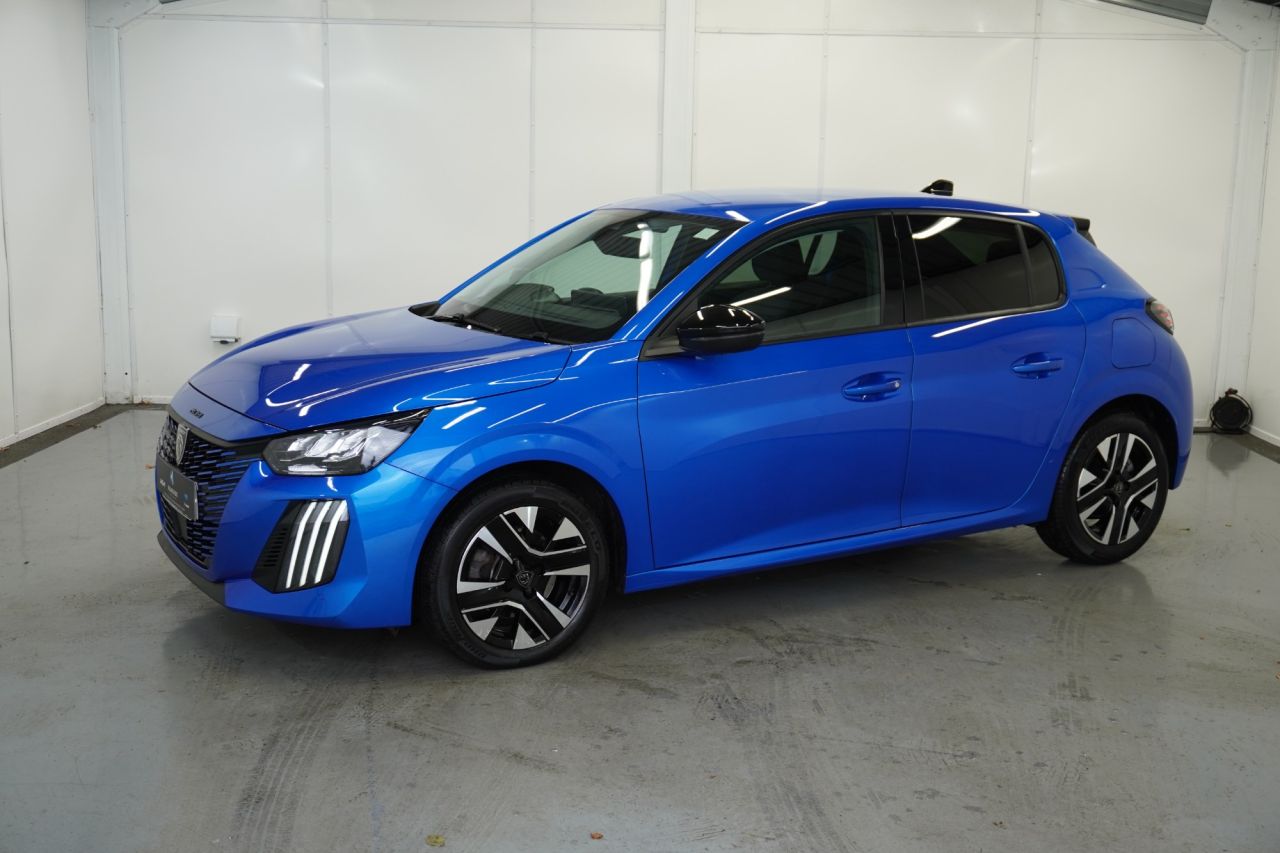 2025 PEUGEOT 1.2 PureTech Allure Hatchback 5dr Petrol Manual Euro 6 (s/s) (100 ps) - vehicle photo 35 for sale on PureCar