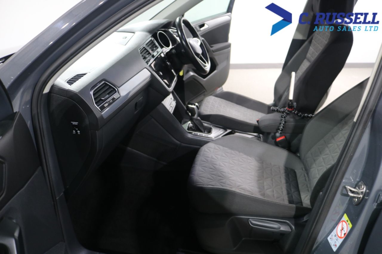2023 VOLKSWAGEN TIGUAN 2.0 TDI Life SUV 5dr Diesel DSG Euro 6 (s/s) (150 ps) - vehicle photo 29 for sale on PureCar
