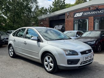 2007 FORD FOCUS 1.8 Zetec Climate Hatchback 5dr Petrol Manual (169 g/km, 123 bhp) &pound;2490.00