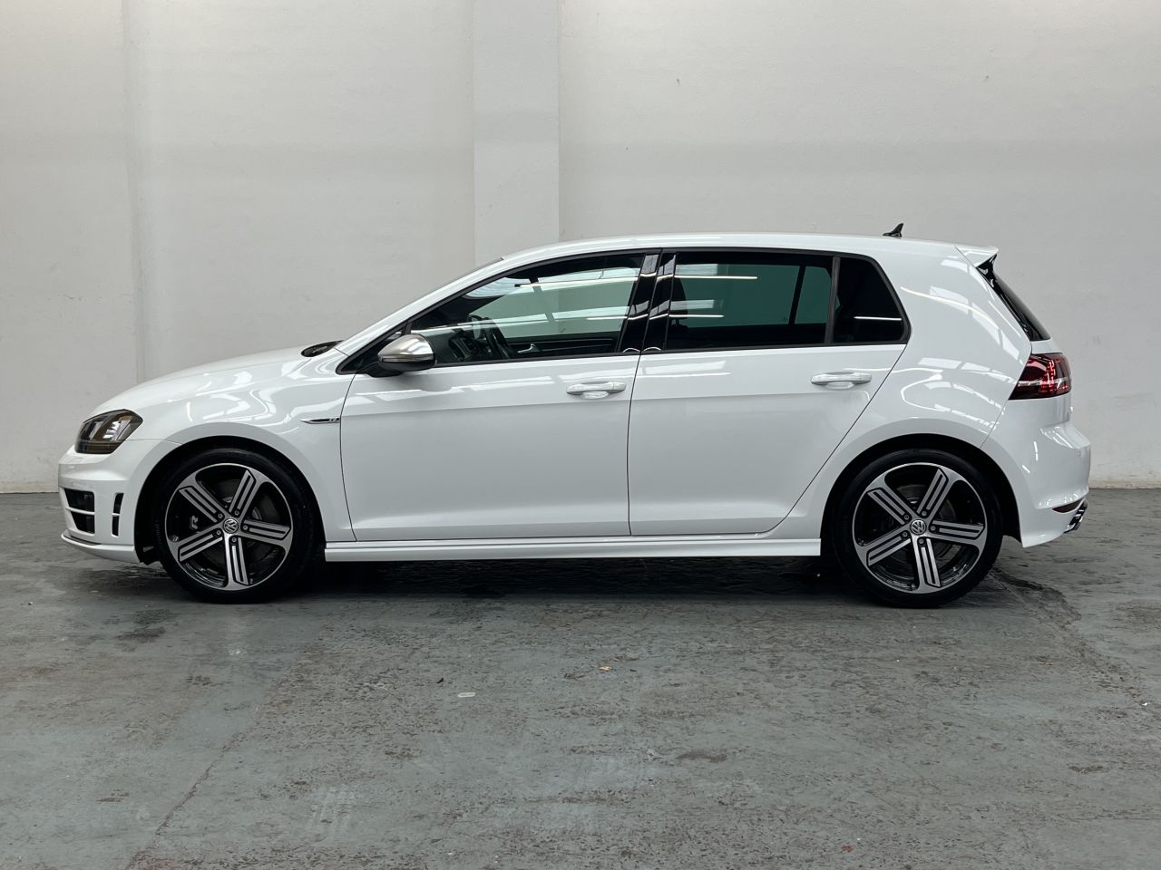 2016 VOLKSWAGEN GOLF R TSI 4Motion DSG - vehicle photo 5 for sale on PureCar
