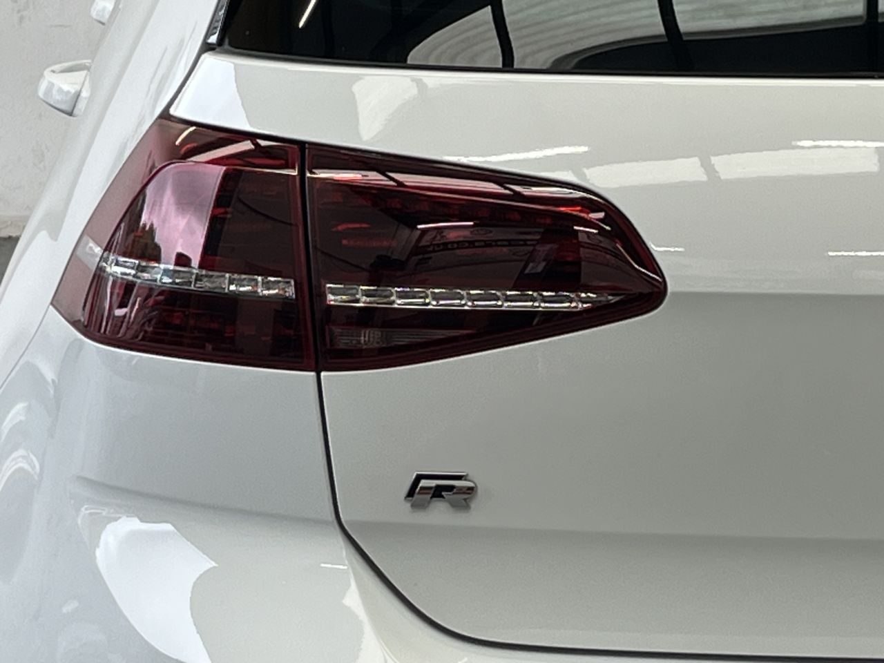 2016 VOLKSWAGEN GOLF R TSI 4Motion DSG - vehicle photo 14 for sale on PureCar
