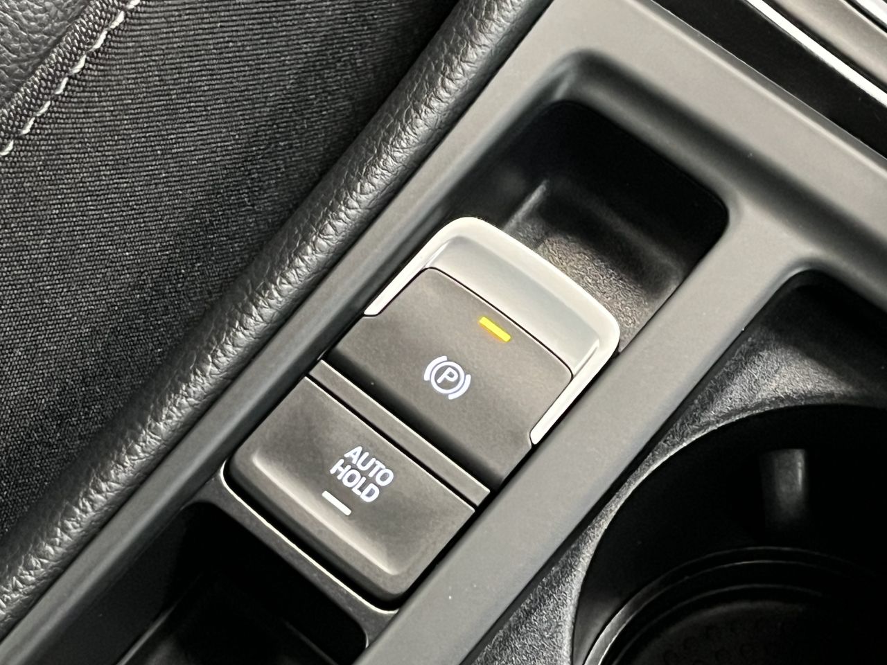 2016 VOLKSWAGEN GOLF R TSI 4Motion DSG - vehicle photo 32 for sale on PureCar