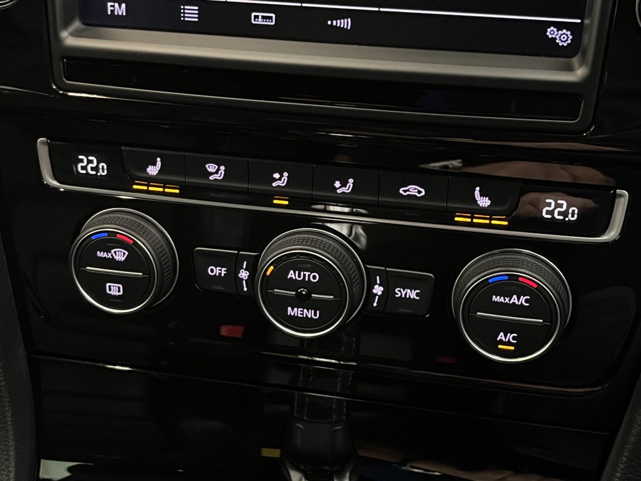 2016 VOLKSWAGEN GOLF R TSI 4Motion DSG - vehicle photo 35 for sale on PureCar