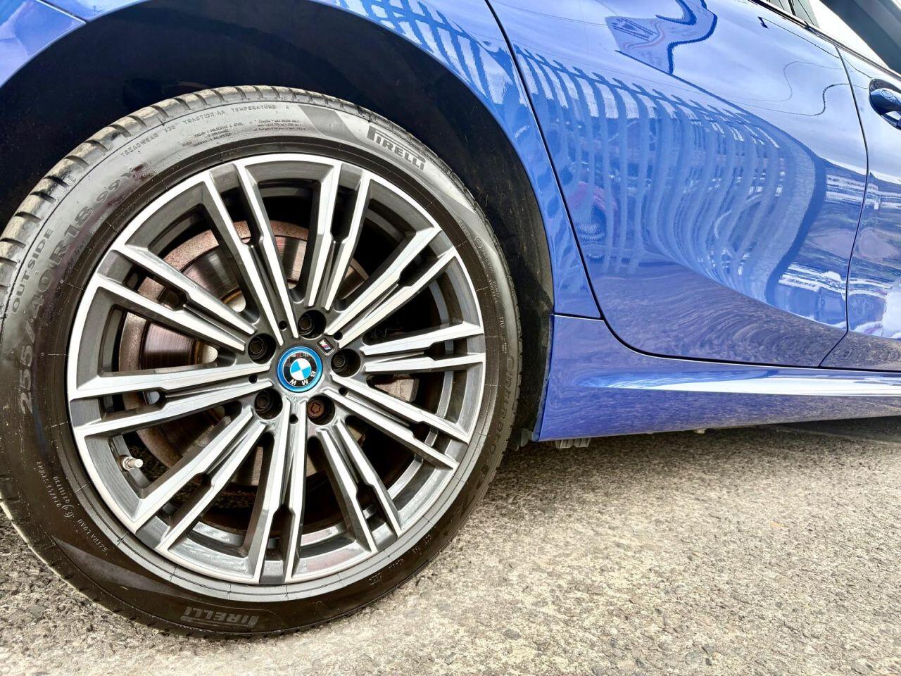 2022 22 BMW 3 SERIES