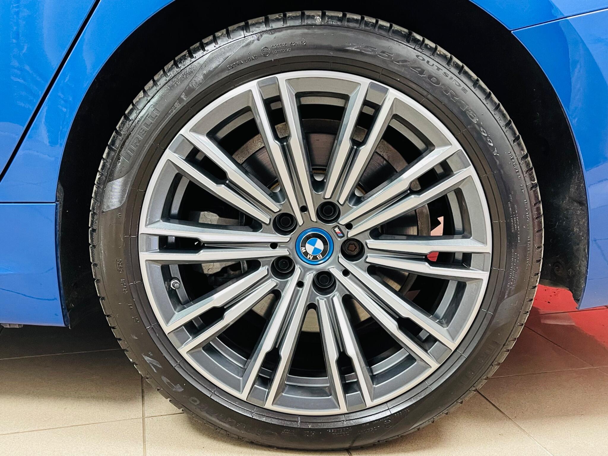 2022 22 BMW 3 SERIES