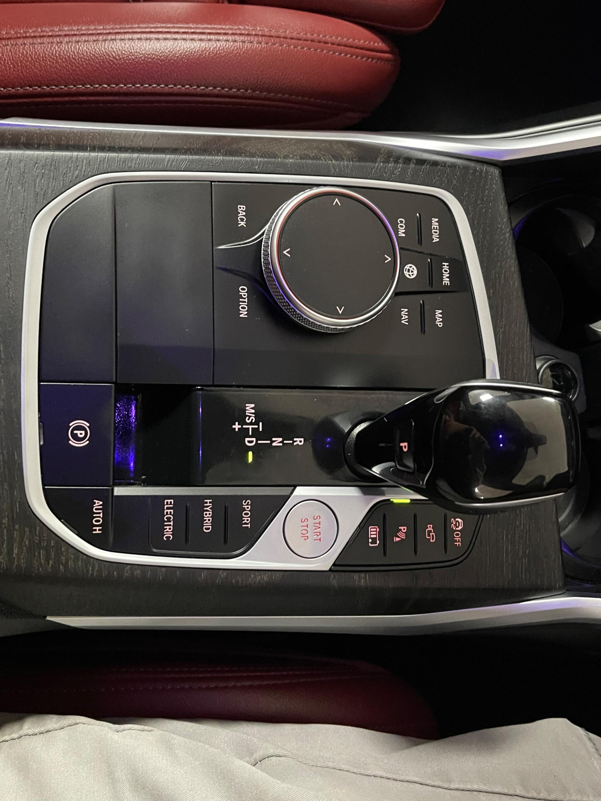 2022 22 BMW 3 SERIES