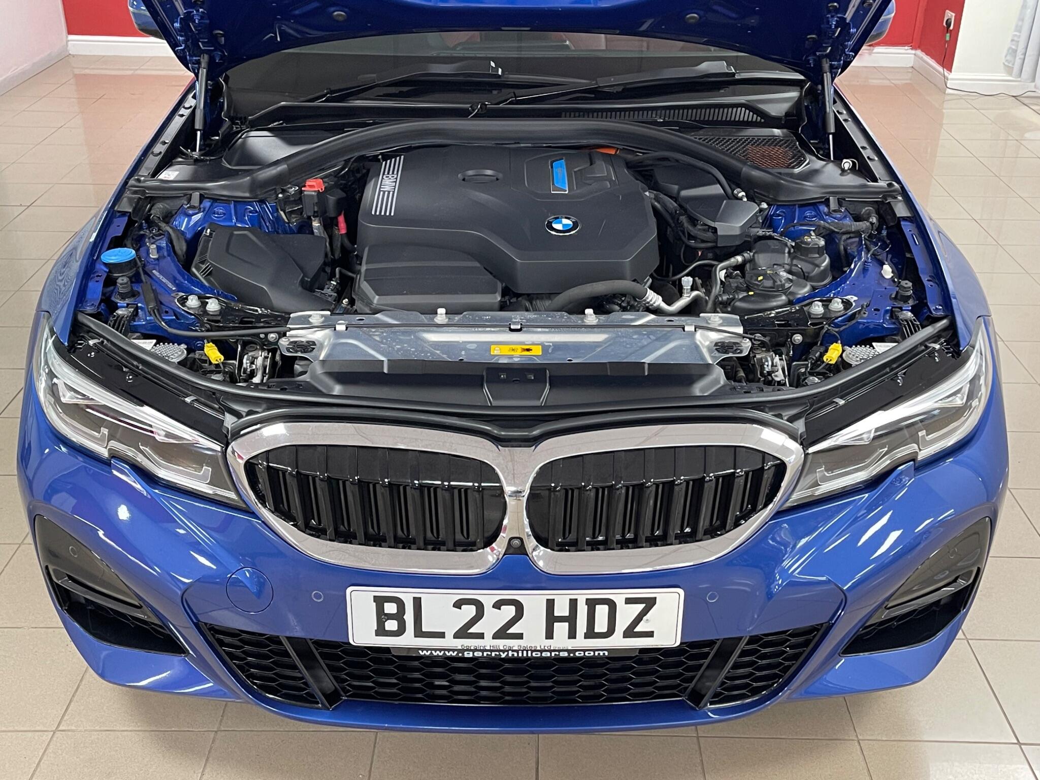 2022 22 BMW 3 SERIES
