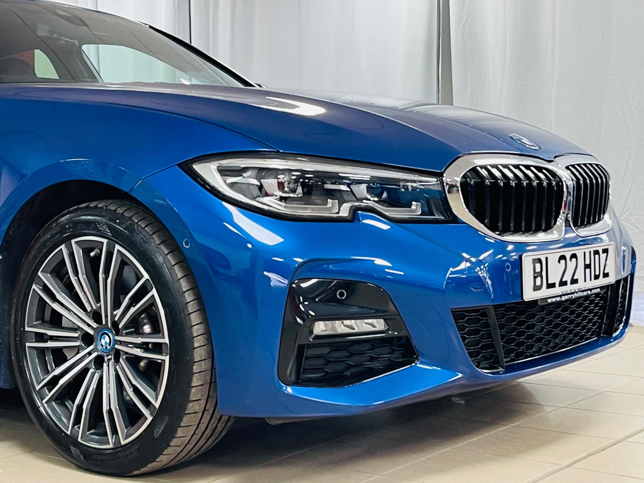2022 22 BMW 3 SERIES