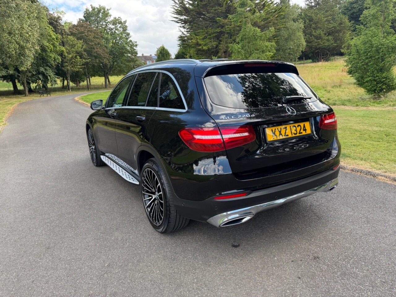 2017 MERCEDES GLC 2.1 GLC220d Sport SUV 5dr Diesel G-Tronic 4MATIC Euro 6 (s/s) (170 ps) - vehicle photo 13 for sale on PureCar
