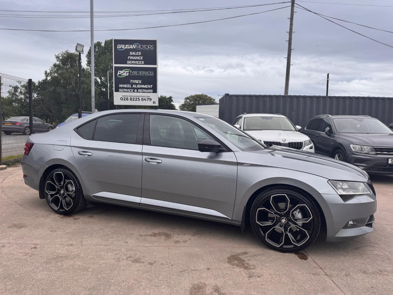 2018 SKODA SUPERB 2.0 TDI SportLine Hatchback 5dr Diesel DSG 4WD Euro 6 (s/s) (190 ps) - vehicle photo 2 for sale on PureCar