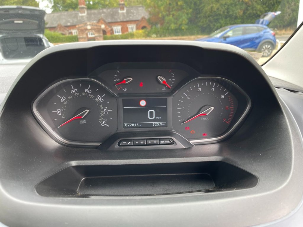 USED 2020 20 PEUGEOT RIFTER 1.5 BlueHDi Allure Standard MPV 5dr Diesel Manual Euro 6 (100 ps) 