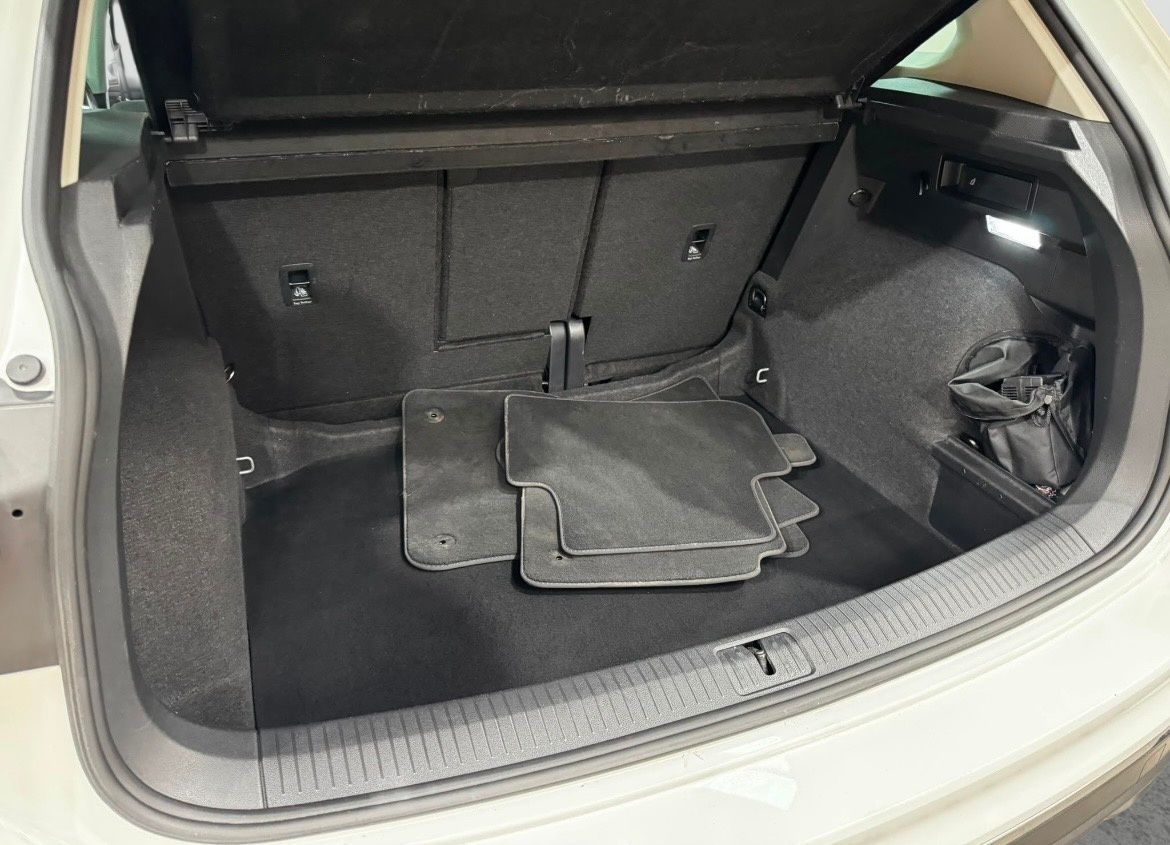 2023 Volkswagen Tiguan — image 7