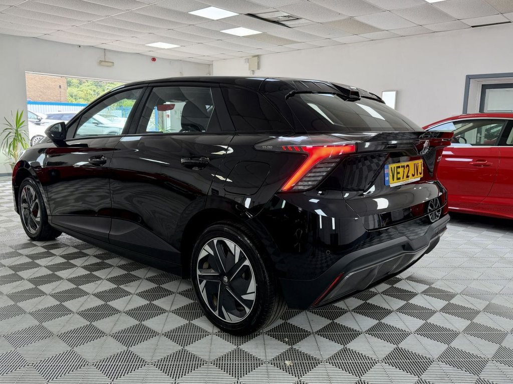 USED 2023 72 MG MG4 51kWh SE Hatchback 5dr Electric Auto (170 ps) 