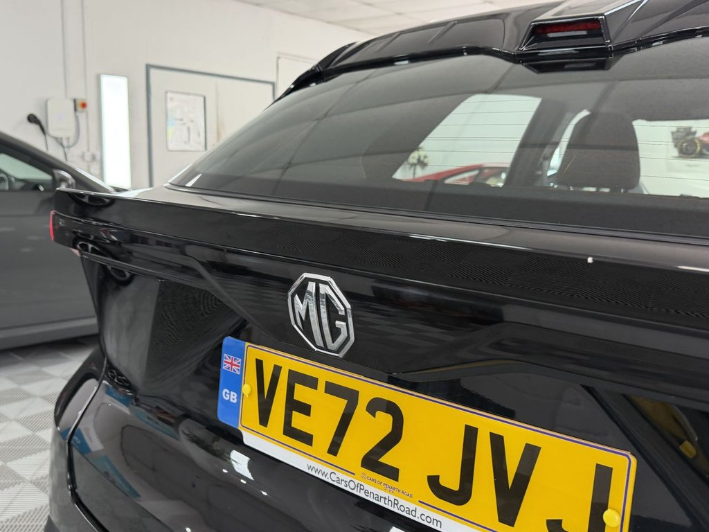 USED 2023 72 MG MG4 51kWh SE Hatchback 5dr Electric Auto (170 ps) 