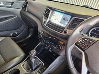 USED 2017 17 HYUNDAI TUCSON 1.7 CRDi Blue Drive Premium SUV 5dr Diesel Manual Euro 6 (s/s) (116 ps) 
