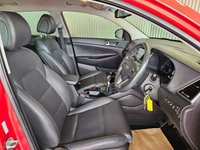 USED 2017 17 HYUNDAI TUCSON 1.7 CRDi Blue Drive Premium SUV 5dr Diesel Manual Euro 6 (s/s) (116 ps) 