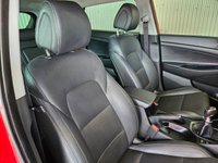 USED 2017 17 HYUNDAI TUCSON 1.7 CRDi Blue Drive Premium SUV 5dr Diesel Manual Euro 6 (s/s) (116 ps) 