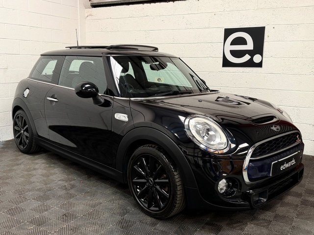 2016 MINI HATCH
