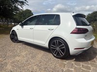 USED 2017 67 VOLKSWAGEN GOLF 2.0 TDI BlueMotion Tech GTD Euro 6 (s/s) 5dr Stunning pure white GTD