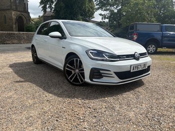 2017 VOLKSWAGEN GOLF