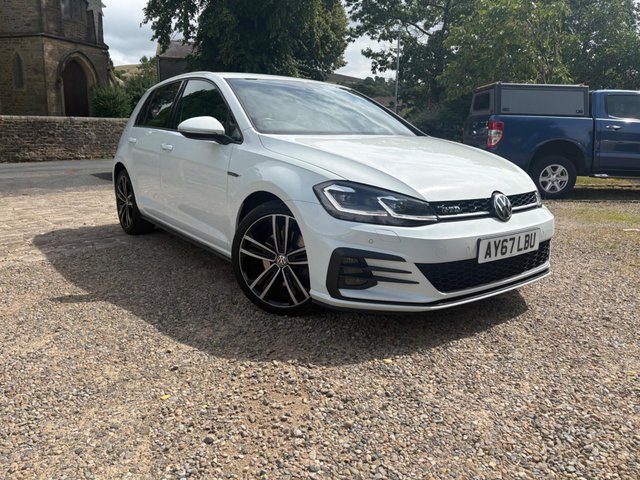 View our VOLKSWAGEN GOLF