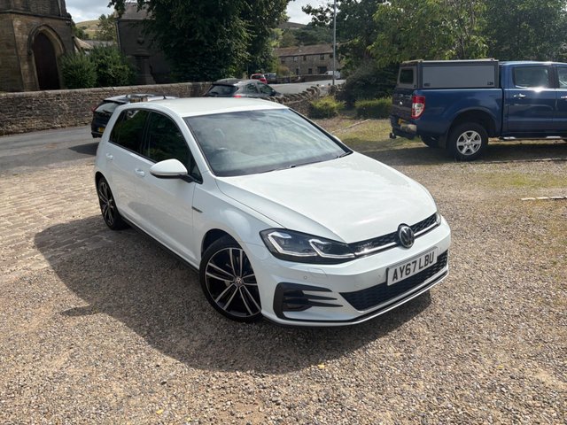 View our VOLKSWAGEN GOLF