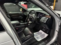USED 2018 18 LAND ROVER DISCOVERY 5 3.0 TD V6 HSE Luxury SUV 5dr Diesel Auto 4WD Euro 6 (s/s) (258 ps) 2018 LANDROVER DISCOVERY 5 HSE LUXURY 3.0 TDV6 EURO 6 - INDUS SILVER - 9 SERVICES TO 112K MILES - REAR ENTERTAINMENT - 22 INCH ALLOYS - TILT & SLIDE GLASS PANROOF - BLACK PACK - DYNAMIC PACK - LED HEADLIGHTS - 360 CAMERAS