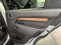 USED 2018 18 LAND ROVER DISCOVERY 5 3.0 TD V6 HSE Luxury SUV 5dr Diesel Auto 4WD Euro 6 (s/s) (258 ps) 2018 LANDROVER DISCOVERY 5 HSE LUXURY 3.0 TDV6 EURO 6 - INDUS SILVER - 9 SERVICES TO 112K MILES - REAR ENTERTAINMENT - 22 INCH ALLOYS - TILT & SLIDE GLASS PANROOF - BLACK PACK - DYNAMIC PACK - LED HEADLIGHTS - 360 CAMERAS