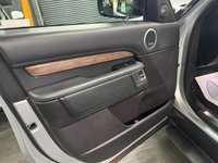 USED 2018 18 LAND ROVER DISCOVERY 5 3.0 TD V6 HSE Luxury SUV 5dr Diesel Auto 4WD Euro 6 (s/s) (258 ps) 2018 LANDROVER DISCOVERY 5 HSE LUXURY 3.0 TDV6 EURO 6 - INDUS SILVER - 9 SERVICES TO 112K MILES - REAR ENTERTAINMENT - 22 INCH ALLOYS - TILT & SLIDE GLASS PANROOF - BLACK PACK - DYNAMIC PACK - LED HEADLIGHTS - 360 CAMERAS