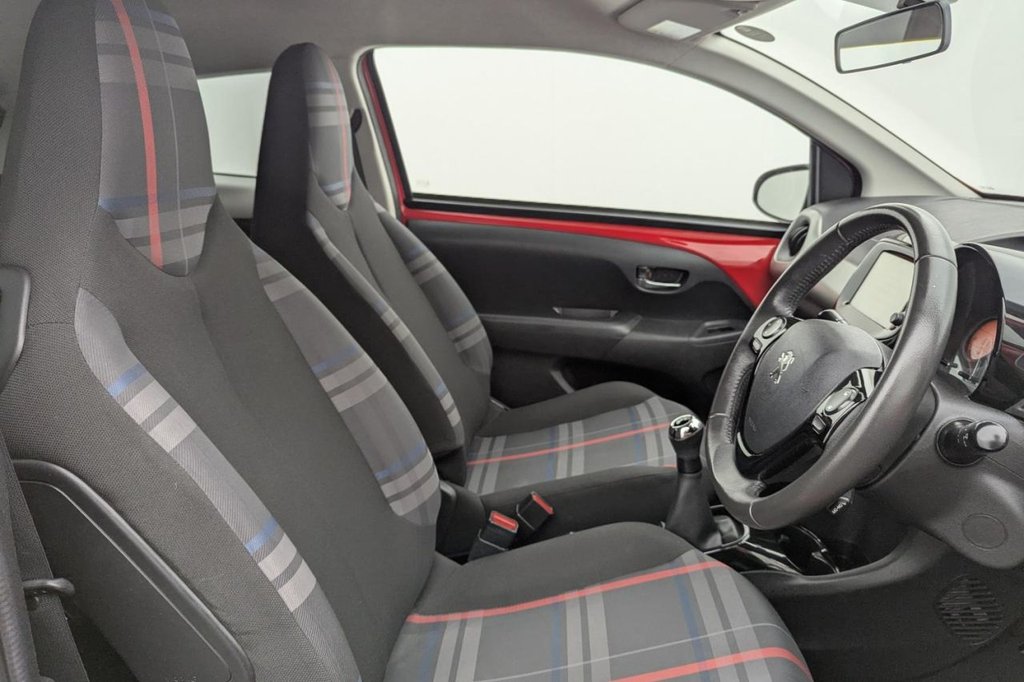 USED 2015 15 PEUGEOT 108 1.2 VTi PureTech Allure Hatchback 3dr Petrol Manual Euro 5 (82 ps) Camera, Bluetooth, DAB