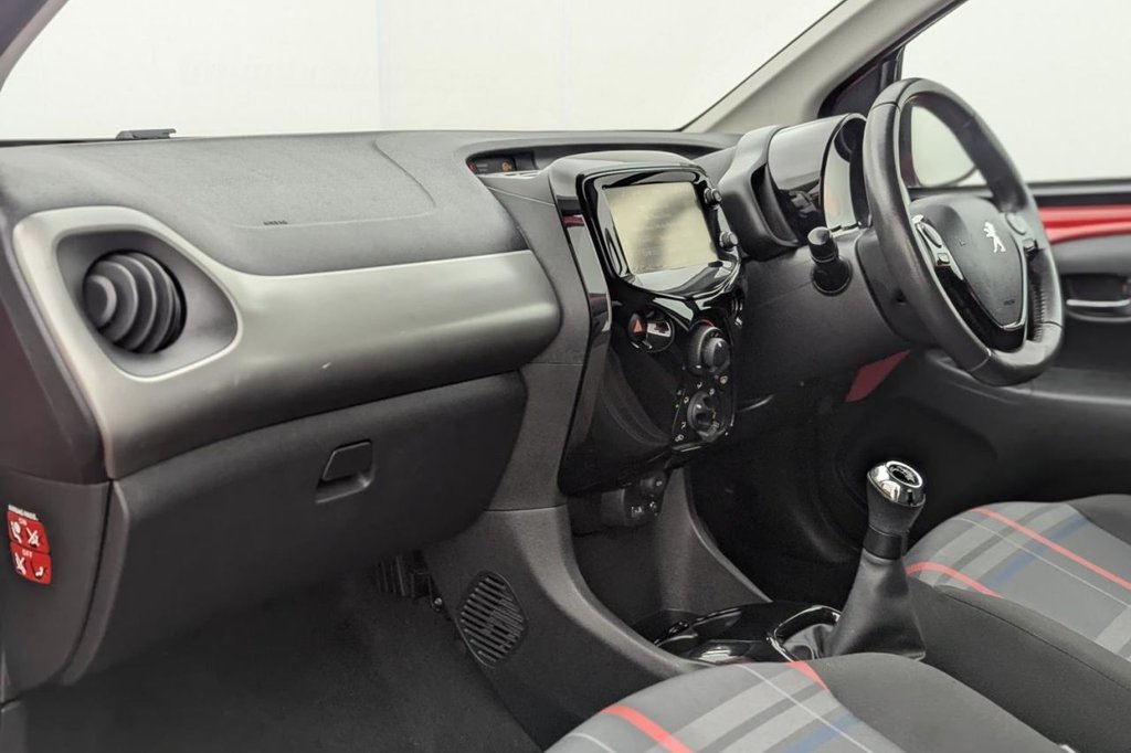 USED 2015 15 PEUGEOT 108 1.2 VTi PureTech Allure Hatchback 3dr Petrol Manual Euro 5 (82 ps) Camera, Bluetooth, DAB