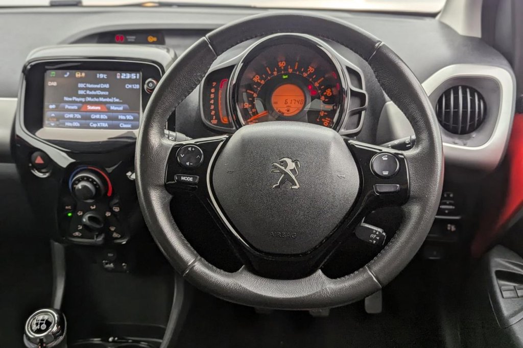 USED 2015 15 PEUGEOT 108 1.2 VTi PureTech Allure Hatchback 3dr Petrol Manual Euro 5 (82 ps) Camera, Bluetooth, DAB