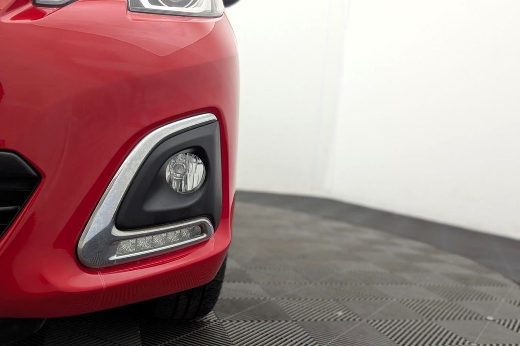 USED 2015 15 PEUGEOT 108 1.2 VTi PureTech Allure Hatchback 3dr Petrol Manual Euro 5 (82 ps) Camera, Bluetooth, DAB