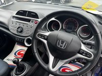 USED 2009 59 HONDA JAZZ 1.4 i-VTEC EX Hatchback 5dr Petrol Manual Euro 4 (100 ps) LOVELY LOW MILEAGE EXAMPLE, IDEAL 1ST CAR, PANORAMIC SUNROOF, ALLOY WHEELS