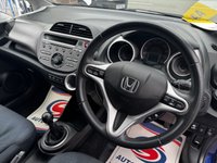 USED 2009 59 HONDA JAZZ 1.4 i-VTEC EX Hatchback 5dr Petrol Manual Euro 4 (100 ps) LOVELY LOW MILEAGE EXAMPLE, IDEAL 1ST CAR, PANORAMIC SUNROOF, ALLOY WHEELS