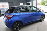 USED 2017 67 TOYOTA YARIS 1.5 VVT-h Blue Bi-Tone Hatchback 5dr Petrol Hybrid E-CVT Euro 6 (s/s) (100 ps) BLUETOOTH - CRUISE CONTROL