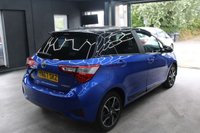 USED 2017 67 TOYOTA YARIS 1.5 VVT-h Blue Bi-Tone Hatchback 5dr Petrol Hybrid E-CVT Euro 6 (s/s) (100 ps) BLUETOOTH - CRUISE CONTROL