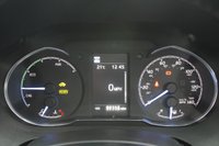 USED 2017 67 TOYOTA YARIS 1.5 VVT-h Blue Bi-Tone Hatchback 5dr Petrol Hybrid E-CVT Euro 6 (s/s) (100 ps) BLUETOOTH - CRUISE CONTROL